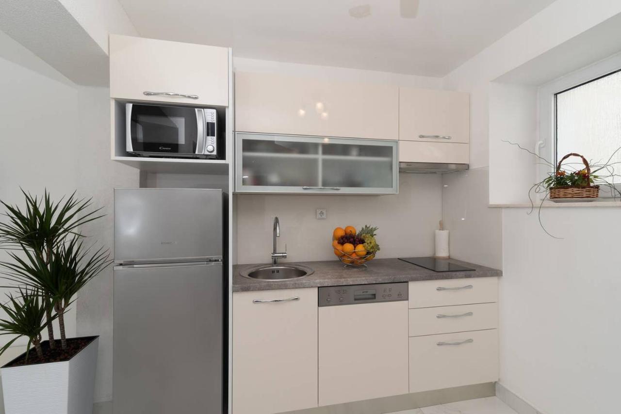 Eden Mediterranean House Vrsine Экстерьер фото